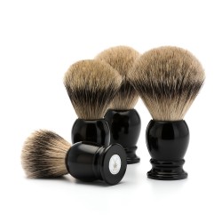 Pamatuf Muehle Silvertip Badger cu maner de rasina 95 k 256