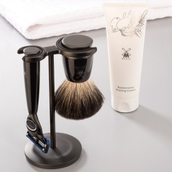 Set de barbierit cu aparat de ras Fusion si pamatuf Black Badger cu par de bursuc GS RYTMO BLACK